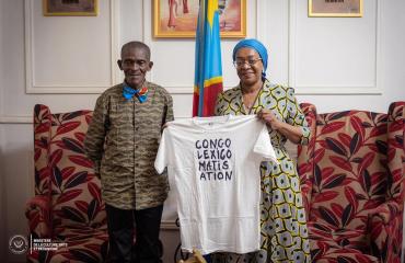 L'énigmatique « Congolexicomatisation » : Eddy Malou présente son ouvrage à la Ministre de la Culture
