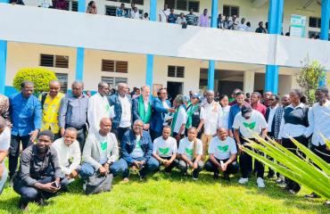 Mois vert à Bukavu : les étudiants de l'UOB s'engagent à une gestion responsable des déchets solides et la restauration des sites publiques