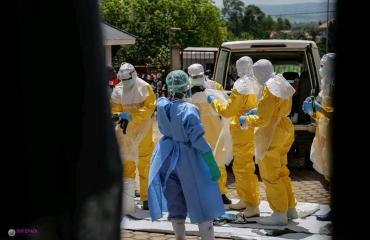Ebola : l’OMS réduit de 906 à 116 le nombre de cas suspects en RDC et en Ouganda