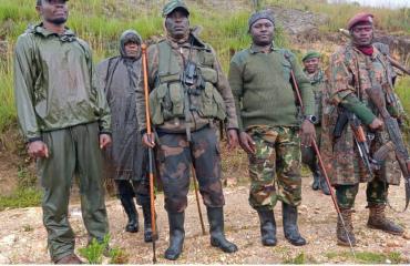 Fizi : le Colonel Apoko Bangala remobilise les troupes après la reconquête de Mikenge, Kalingi et Kakenge
