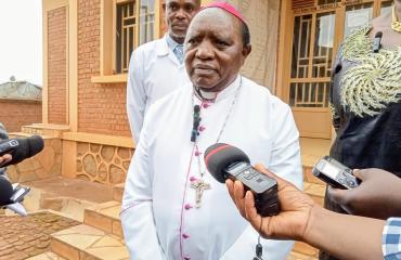 L’Évêque de Butembo-Beni prend de nouvelles mesures dans les églises catholiques pour lutter contre Ebola