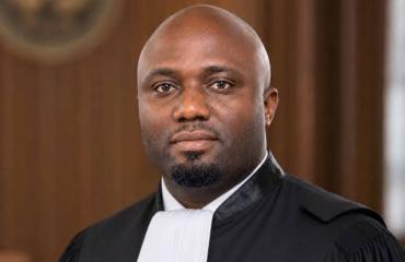 Le « ministre des réseaux sociaux » remis à sa place : Kagame humilie Nduhungirehe et joue au défenseur de la presse (Tribune de Me. Prince Lukeka)