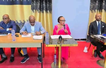Comprendre les enjeux du dialogue initié par le chef de l’État Congolais : Martin  Fayulu et Patrick Muyaya à la CENCO