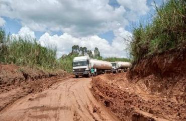 RDC : RN 27, asphaltage, contrats bourbiers et stations de pesage, Berocan Keraure interroge le ministre des Infrastructures