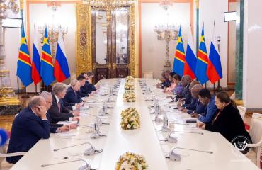 Kremlin : Tshisekedi et Poutine affichent leur volonté de renforcer la coopération