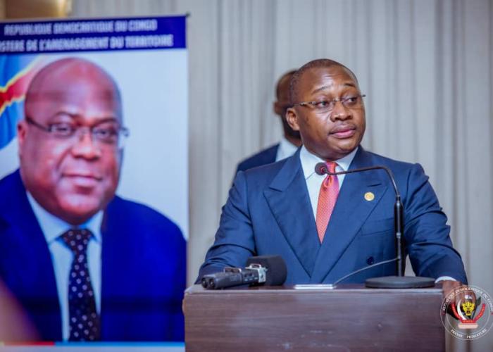 <p>Le ministre Guy Luando.</p>
