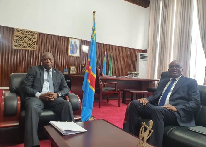 Sud-Kivu : Théo Ngwabidje toujours en fonction malgré ses détracteurs, a eu une mission très réussie à Kinshasa par rapport aux projets de développement de sa province