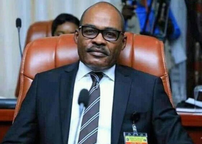 EPST : Des enseignants accusent Nicolas Kazadi de  bloquer la machine de l'effectivité de la gratuité de l'enseignement au pays