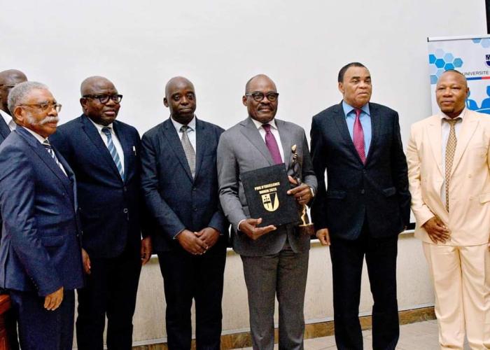 RDC : Nicolas Kazadi récompensé par un “Prix d'Excellence” pour ses performances exceptionnelles dans l'augmentation du budget de l'État