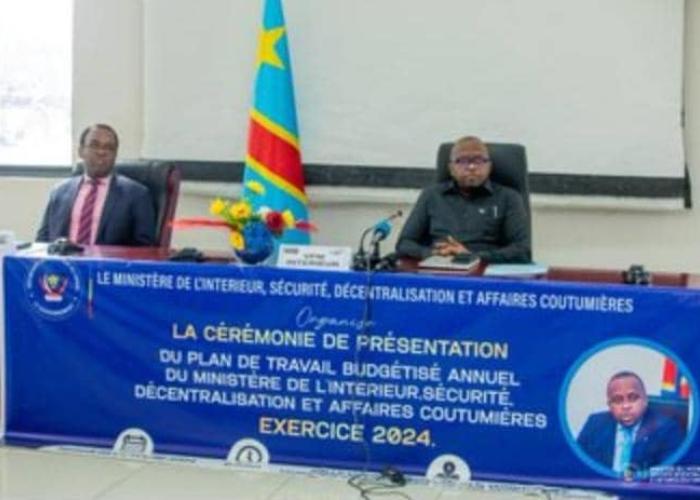 Le VPM de l'Intérieur et Sécurité Jacquemin Shabani publie l'outil de programmation pour les activités du ministère de l'Intérieur, Sécurité, Décentralisation et Affaires Coutumières exercice 2024