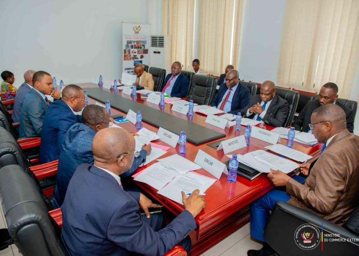 Julien Paluku préside la première réunion de la taskforce RDC-UE pour la mobilisation des 150 milliards d’euros