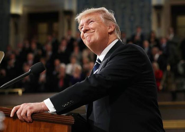 Moins de 24 heures après son intronisation, Donald Trump retire les États-Unis de l'Organisation mondiale de la Santé