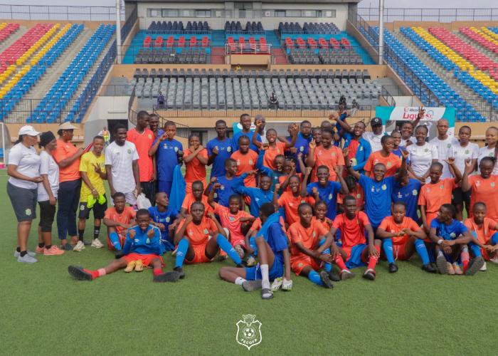 Les Léopards U15, filles et garçons, affûtent leurs armes pour la 3ᵉ édition du Championnat d’Afrique de Football Scolaire de la CAF