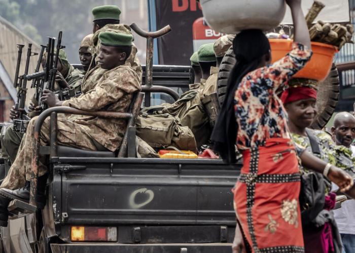 Les FARDC accusent les rebelles du M23/AFC d'avoir exécuté 17 civils et incendié des maisons à Walungu