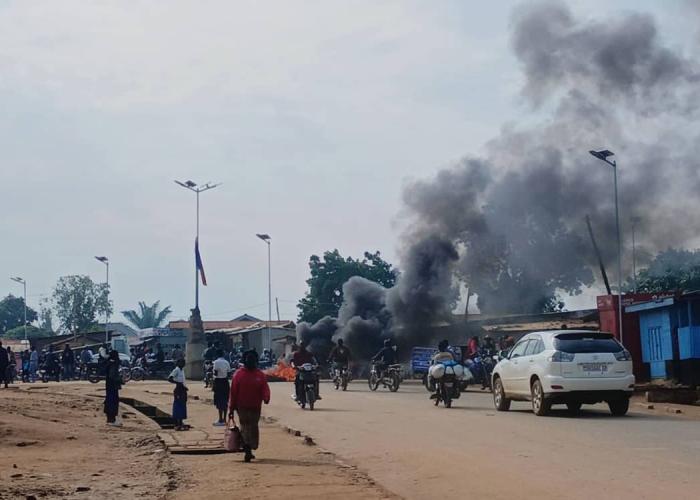 La colère des jeunes après l’assassinat d’un taximan moto nocturne à Bunia