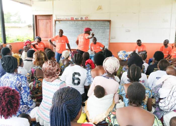 Des femmes d'Oïcha sensibilisées à l'allaitement maternel par « Care International »