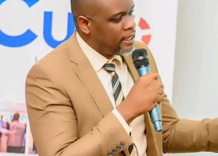 Le Professeur Patrick Onoya propose au gouvernement de developer l'industrie du ciment et de l'acier