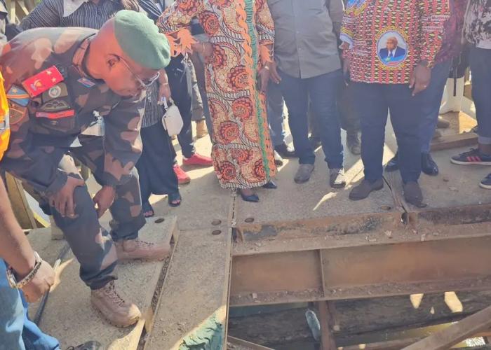 Nord-Kivu : le gouverneur militaire appelé à mettre fin à l'exploitation d'un bac privé  sur la rivière Semuliki qui rançone la population