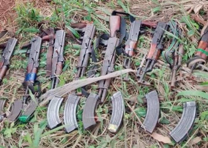 Ituri : 14 armes remises aux FARDC par l’autodéfense à Nizi