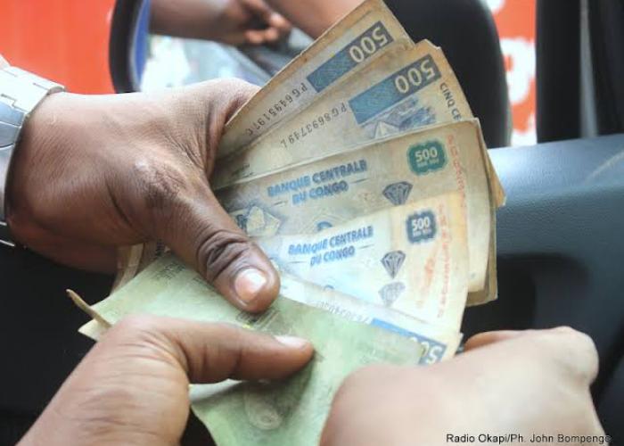RDC : la carence des francs Congolais perturbe le flux commercial après la chute du taux de change