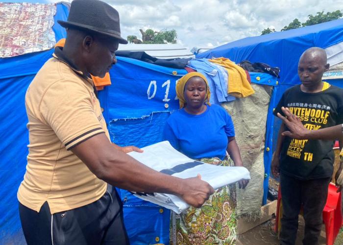 RDC : le philanthrope Jean-Paul Waitswalo au chevet des veuves de policiers et militaires à Beni