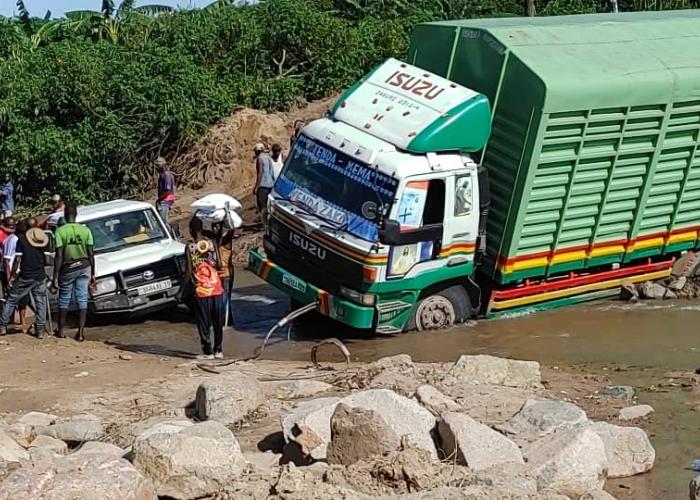 Ituri : route Bogoro–Kasenyi coupée, le commerce transfrontalier menacé vers le lac Albert